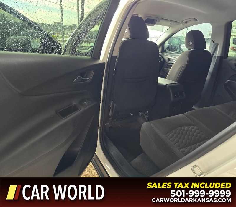 Chevrolet Equinox Vehicle Full-screen Gallery Image 9