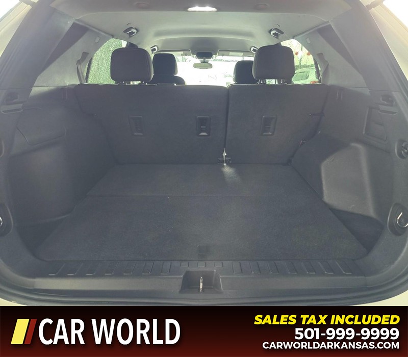 Chevrolet Equinox Vehicle Full-screen Gallery Image 13