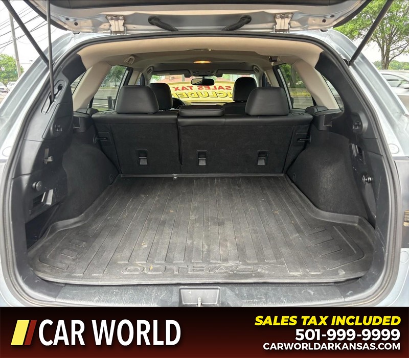 Subaru Outback Vehicle Full-screen Gallery Image 6