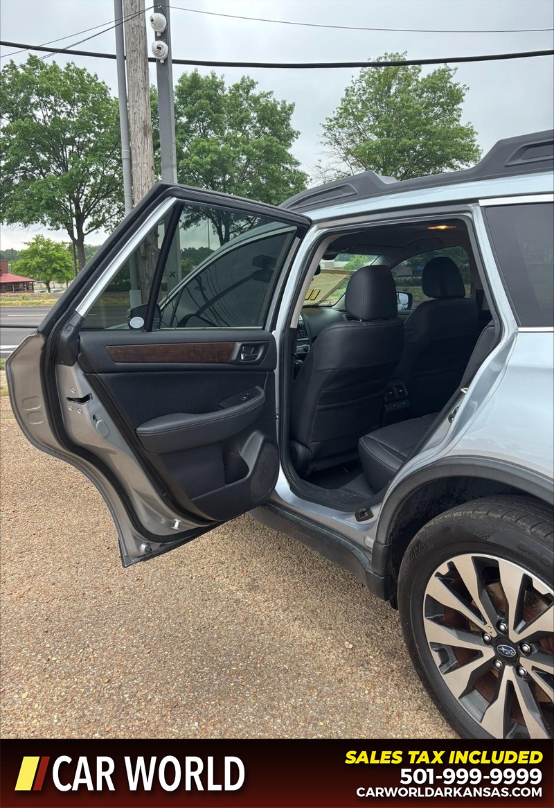 Subaru Outback Vehicle Full-screen Gallery Image 14