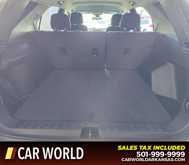 Chevrolet Equinox Vehicle Full-screen Gallery Image 14