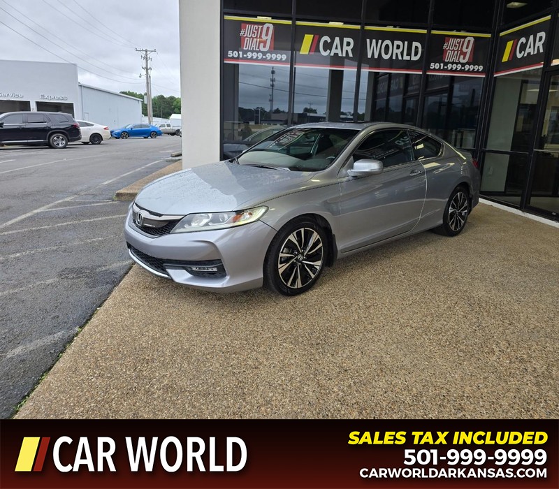 Honda Accord Coupe Vehicle Full-screen Gallery Image 3