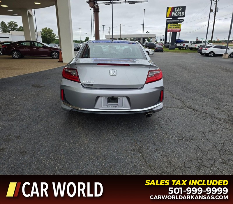 Honda Accord Coupe Vehicle Full-screen Gallery Image 5