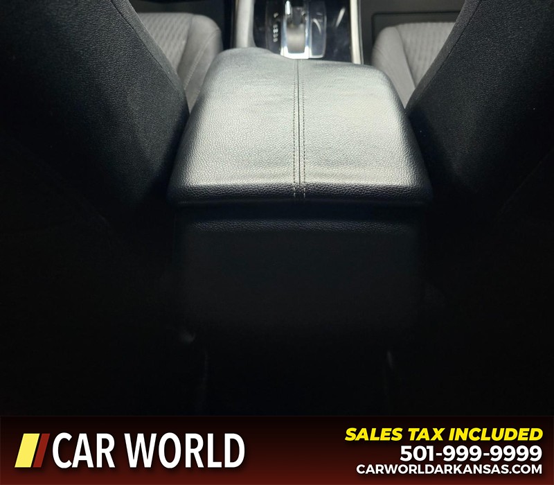 Honda Accord Coupe Vehicle Full-screen Gallery Image 19