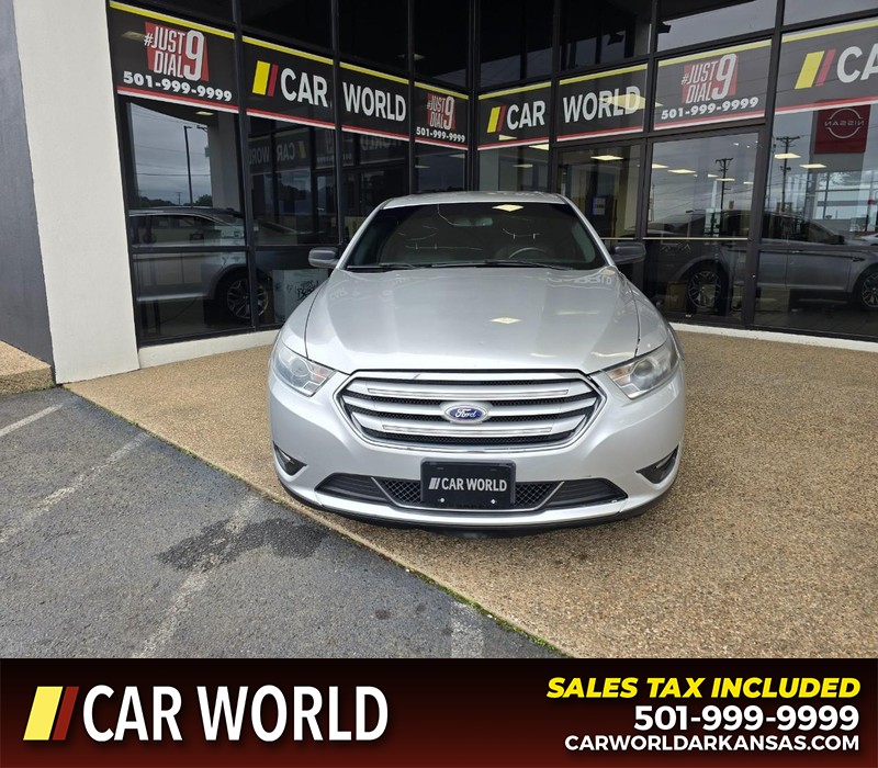 Ford Taurus Vehicle Full-screen Gallery Image 2