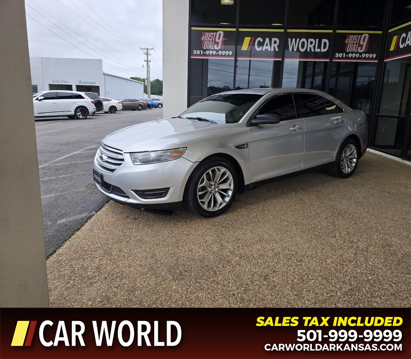 Ford Taurus Vehicle Full-screen Gallery Image 3