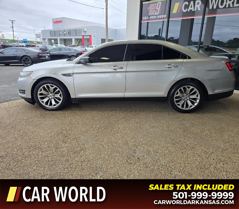 Ford Taurus Vehicle Full-screen Gallery Image 4