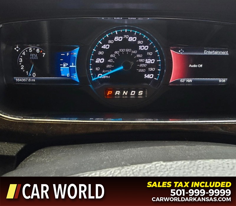 Ford Taurus Vehicle Full-screen Gallery Image 17