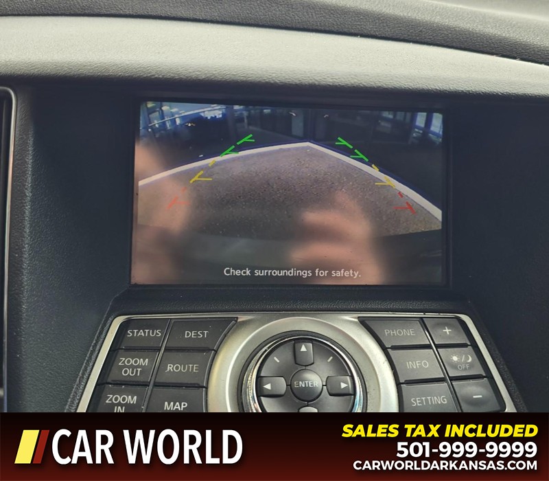 Nissan Maxima Vehicle Full-screen Gallery Image 18