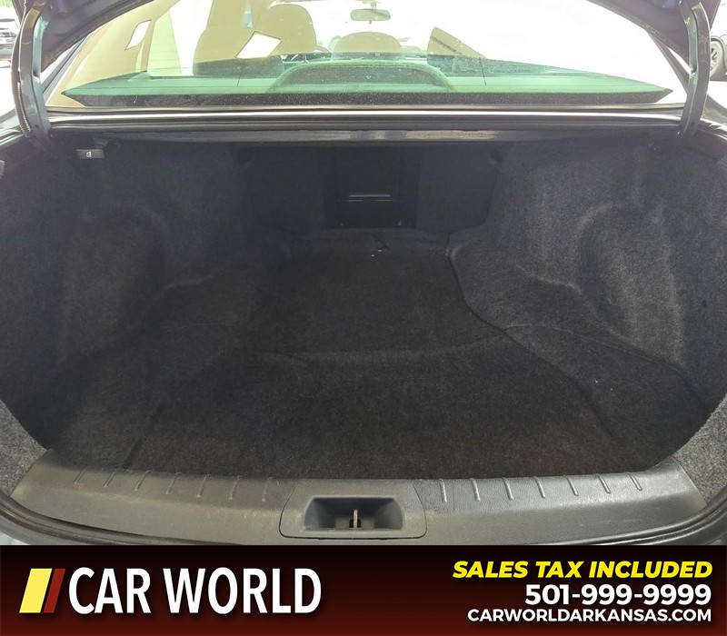 Honda Accord Sedan Vehicle Full-screen Gallery Image 13
