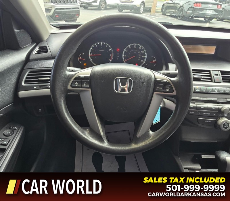 Honda Accord Sedan Vehicle Full-screen Gallery Image 14