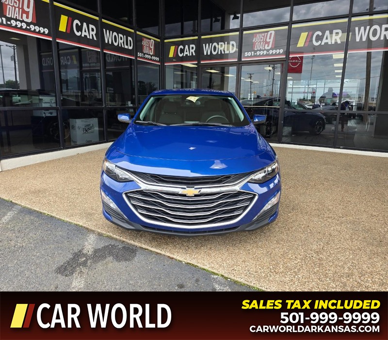 Chevrolet Malibu Vehicle Full-screen Gallery Image 2