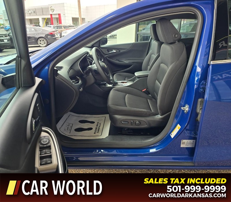 Chevrolet Malibu Vehicle Full-screen Gallery Image 8