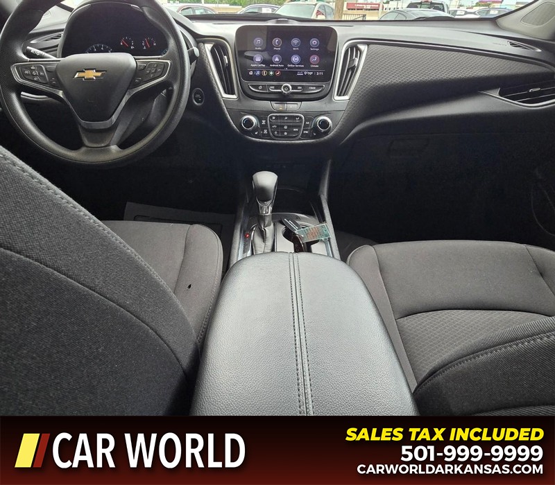 Chevrolet Malibu Vehicle Full-screen Gallery Image 18