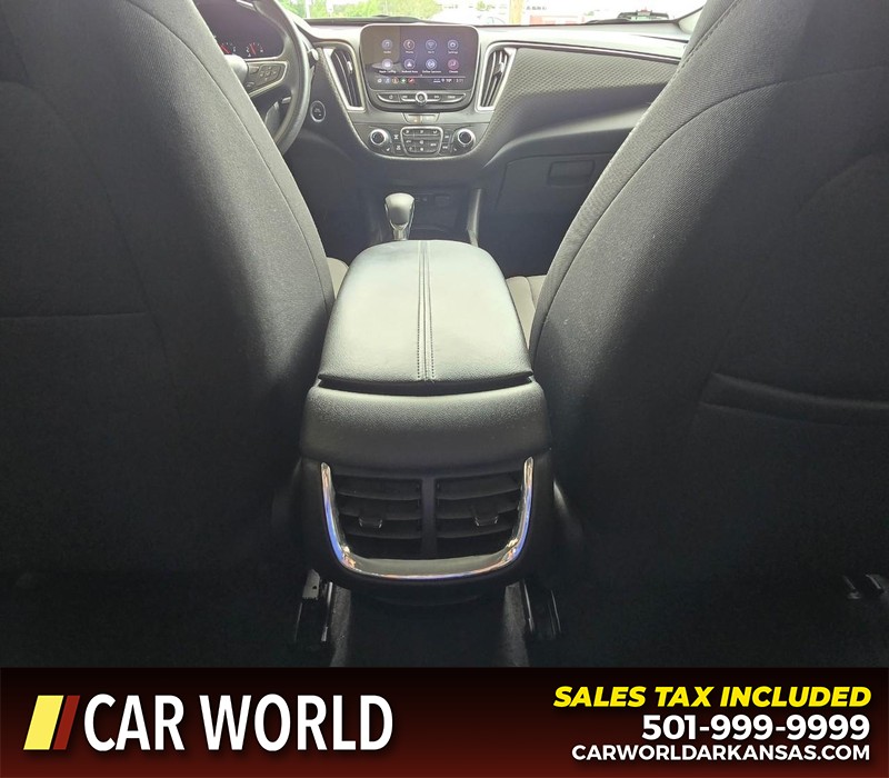 Chevrolet Malibu Vehicle Full-screen Gallery Image 19