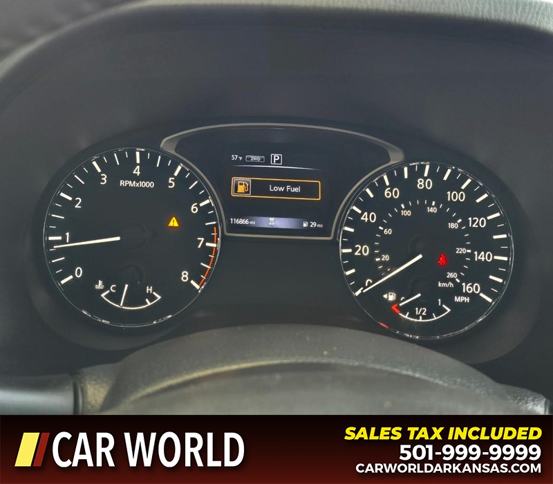 Nissan Pathfinder Vehicle Full-screen Gallery Image 20