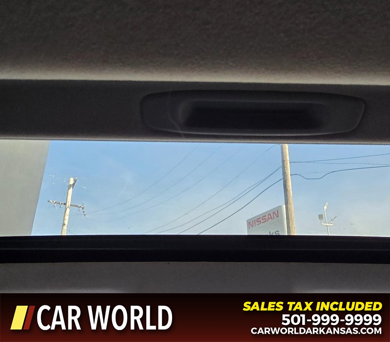 Lexus ES 350 Vehicle Full-screen Gallery Image 19