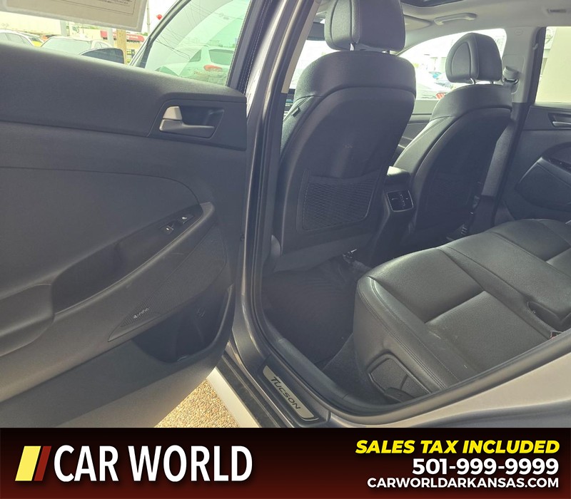 Hyundai Tucson Vehicle Full-screen Gallery Image 9