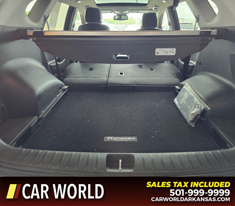 Hyundai Tucson Vehicle Full-screen Gallery Image 15