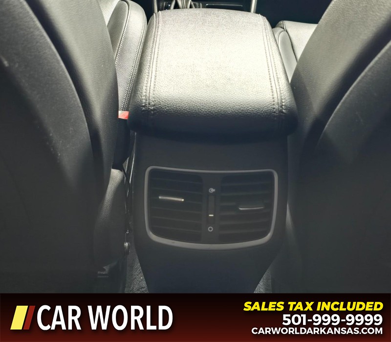 Hyundai Tucson Vehicle Full-screen Gallery Image 21