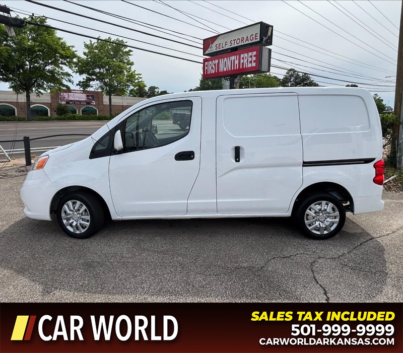 Nissan NV200 Compact Cargo Vehicle Full-screen Gallery Image 7