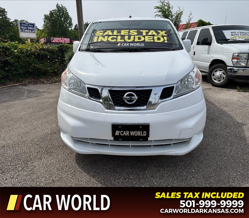 Nissan NV200 Compact Cargo Vehicle Full-screen Gallery Image 9