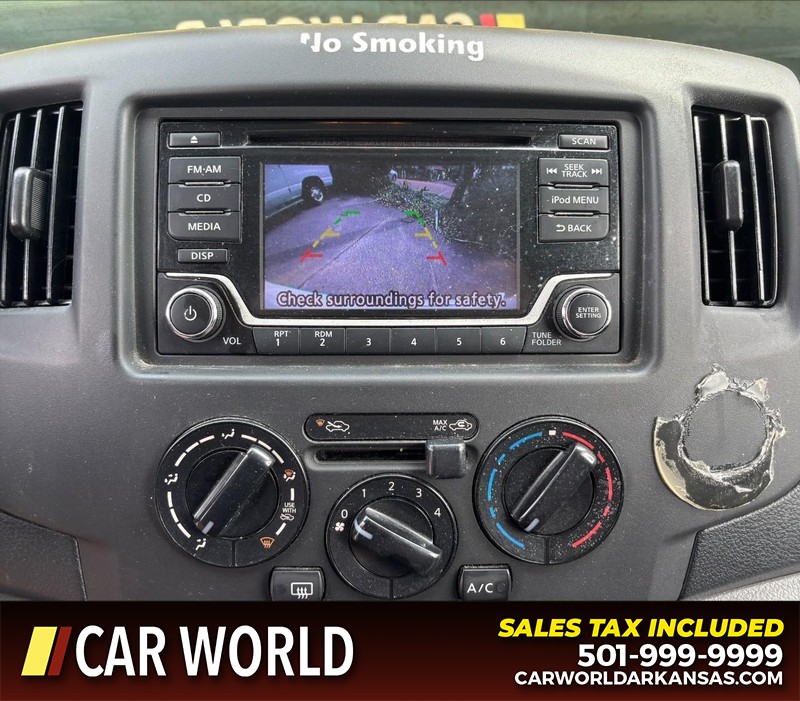 Nissan NV200 Compact Cargo Vehicle Full-screen Gallery Image 14