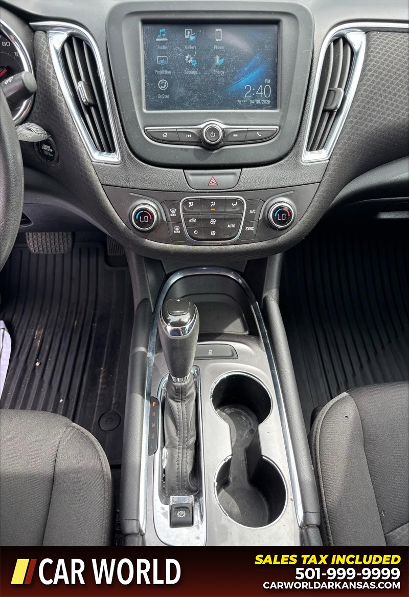 Chevrolet Malibu Vehicle Full-screen Gallery Image 17