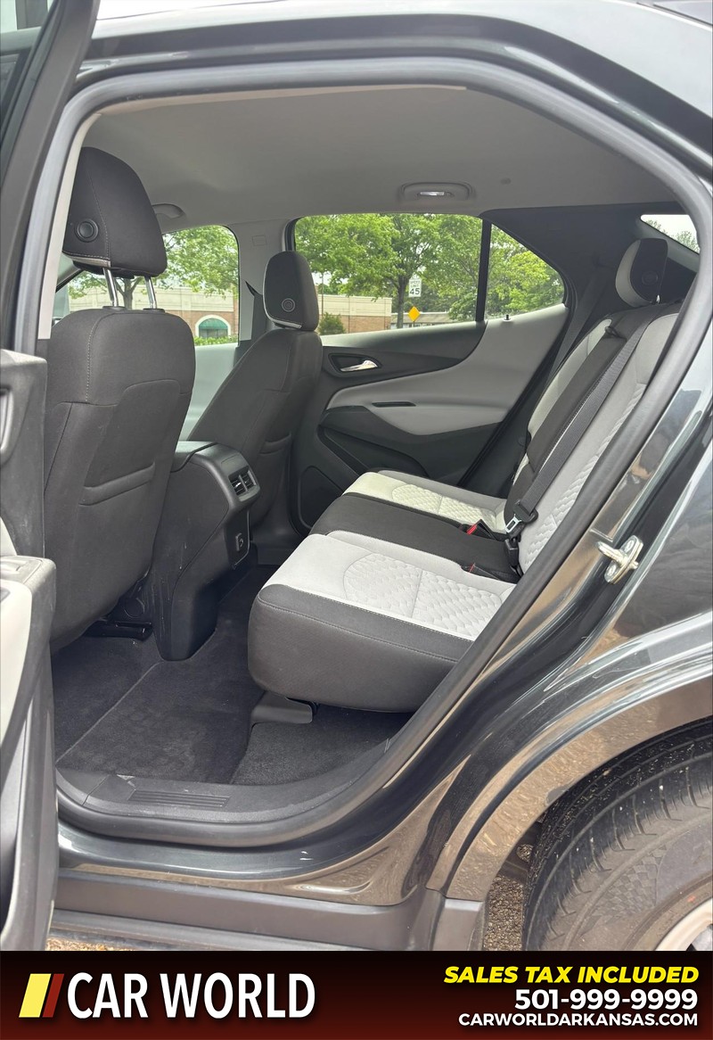 Chevrolet Equinox Vehicle Full-screen Gallery Image 15