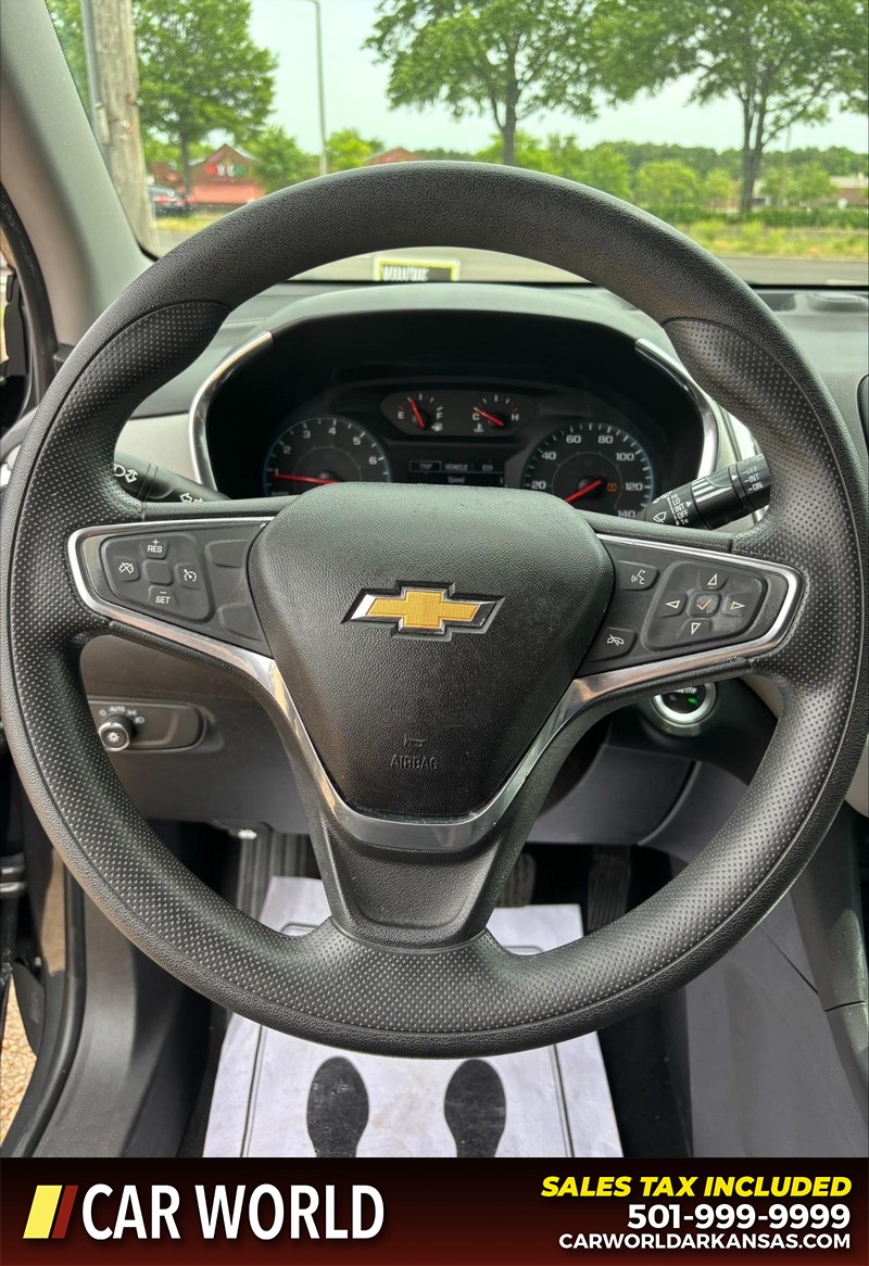 Chevrolet Equinox Vehicle Full-screen Gallery Image 19