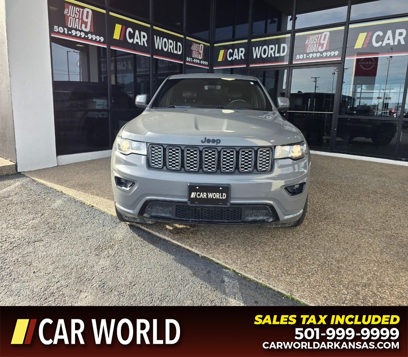 Jeep Grand Cherokee Vehicle Full-screen Gallery Image 2