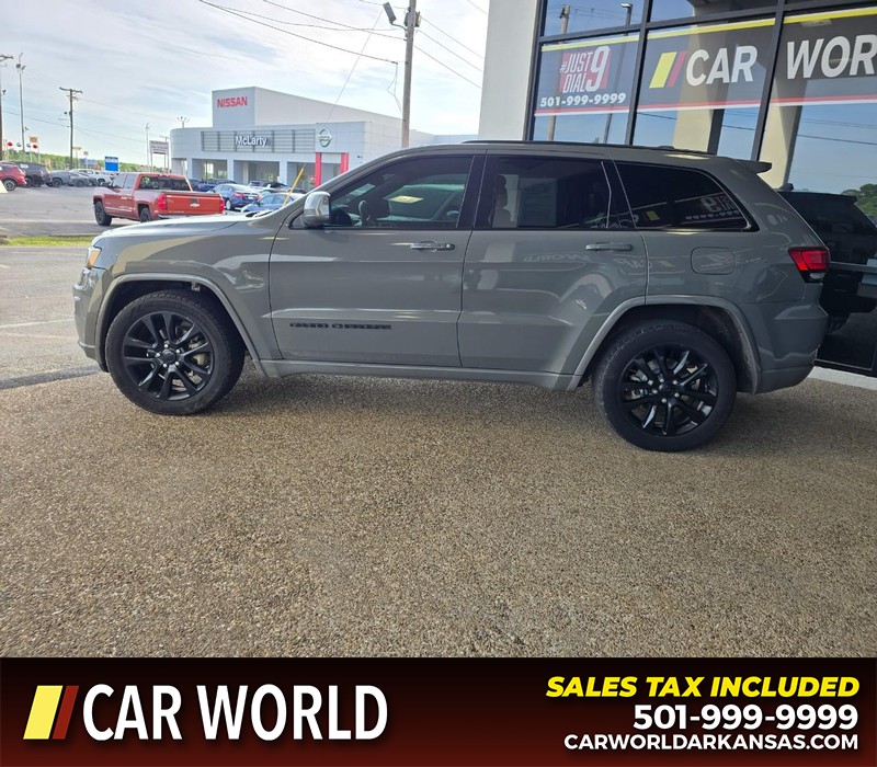 Jeep Grand Cherokee Vehicle Full-screen Gallery Image 4