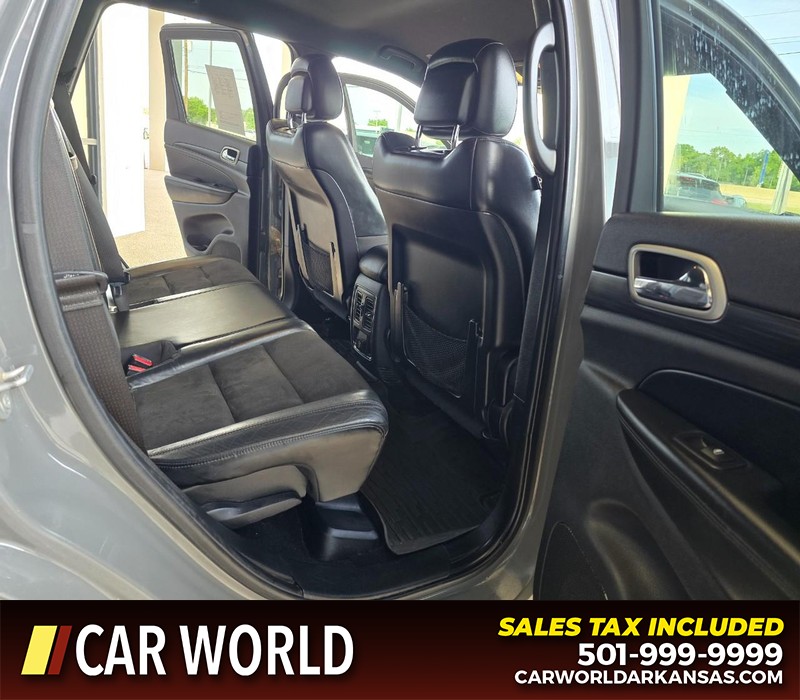 Jeep Grand Cherokee Vehicle Full-screen Gallery Image 12