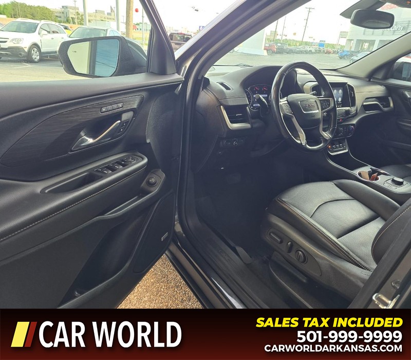GMC Terrain Vehicle Full-screen Gallery Image 7