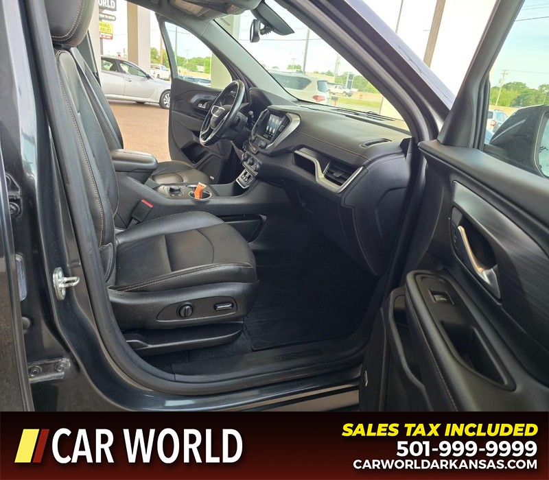 GMC Terrain Vehicle Full-screen Gallery Image 11