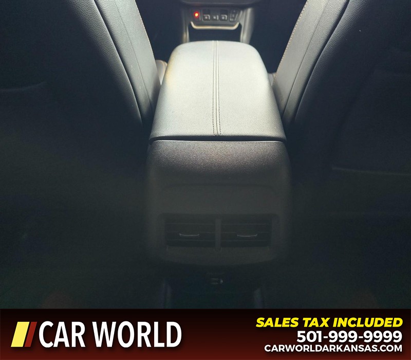 GMC Terrain Vehicle Full-screen Gallery Image 19