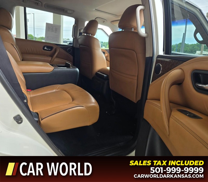 INFINITI QX80 Vehicle Full-screen Gallery Image 13