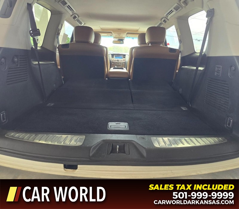 INFINITI QX80 Vehicle Full-screen Gallery Image 17
