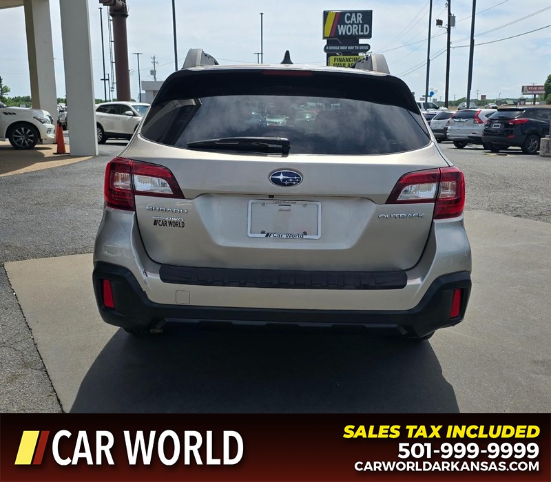 Subaru Outback Vehicle Full-screen Gallery Image 5