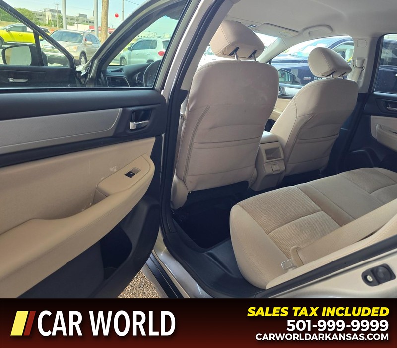 Subaru Outback Vehicle Full-screen Gallery Image 9