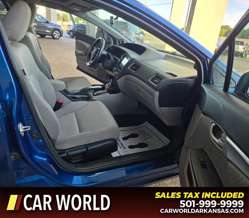 Honda Civic Sedan Vehicle Full-screen Gallery Image 11