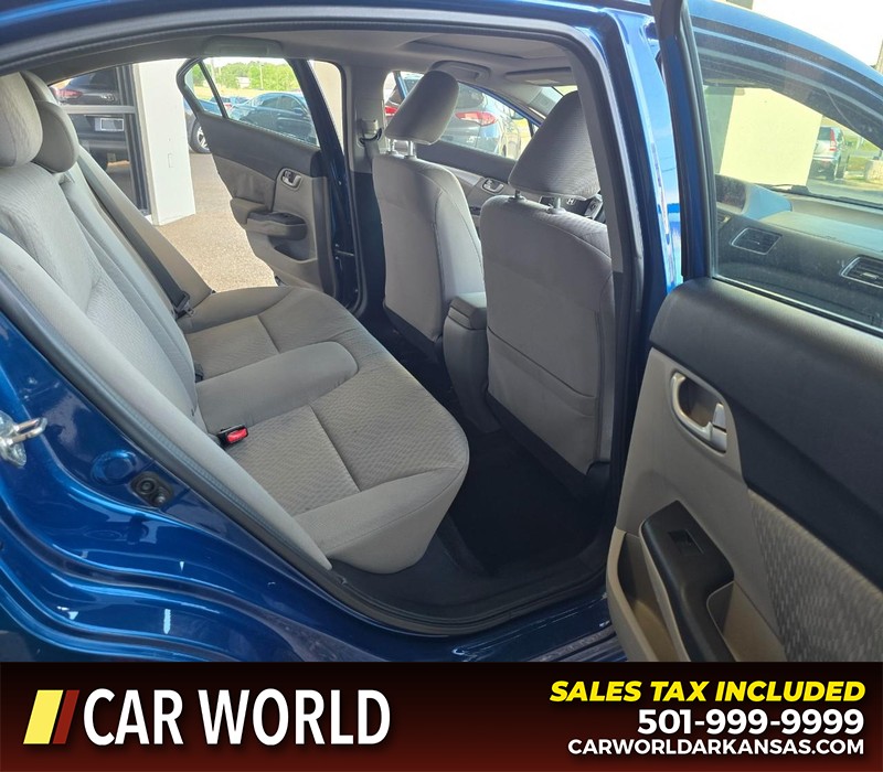 Honda Civic Sedan Vehicle Full-screen Gallery Image 12