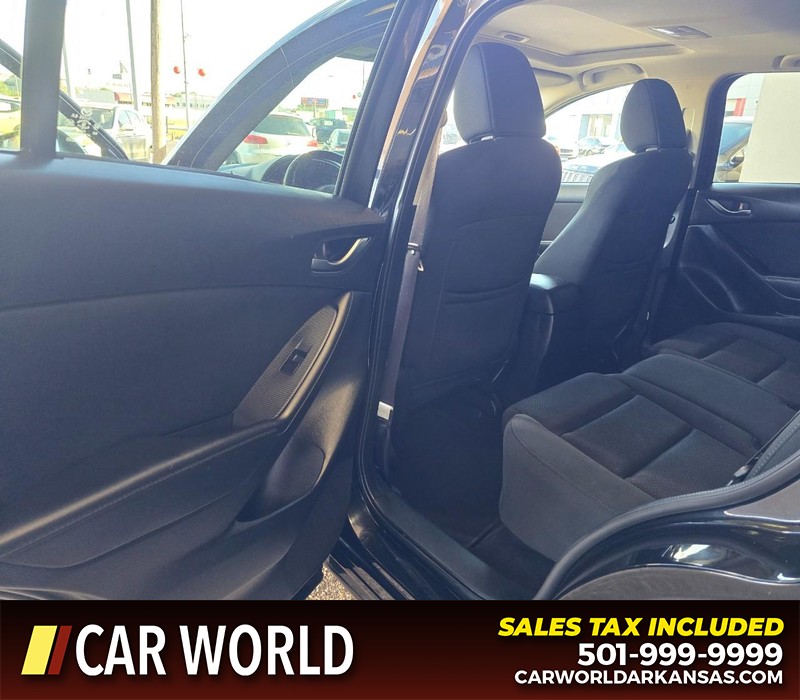 Mazda CX-5 Vehicle Full-screen Gallery Image 9
