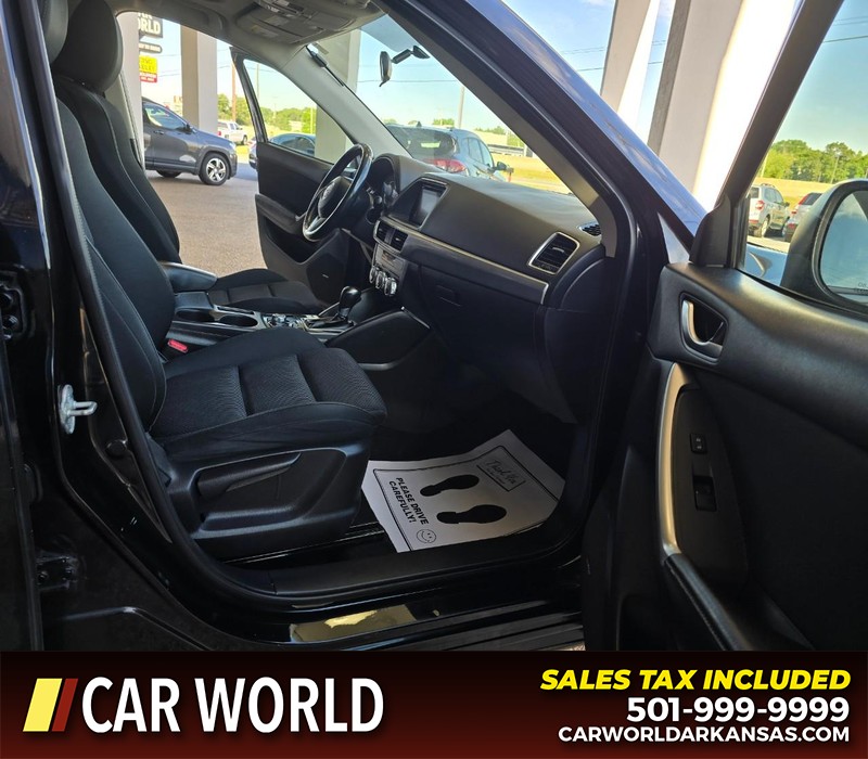 Mazda CX-5 Vehicle Full-screen Gallery Image 11