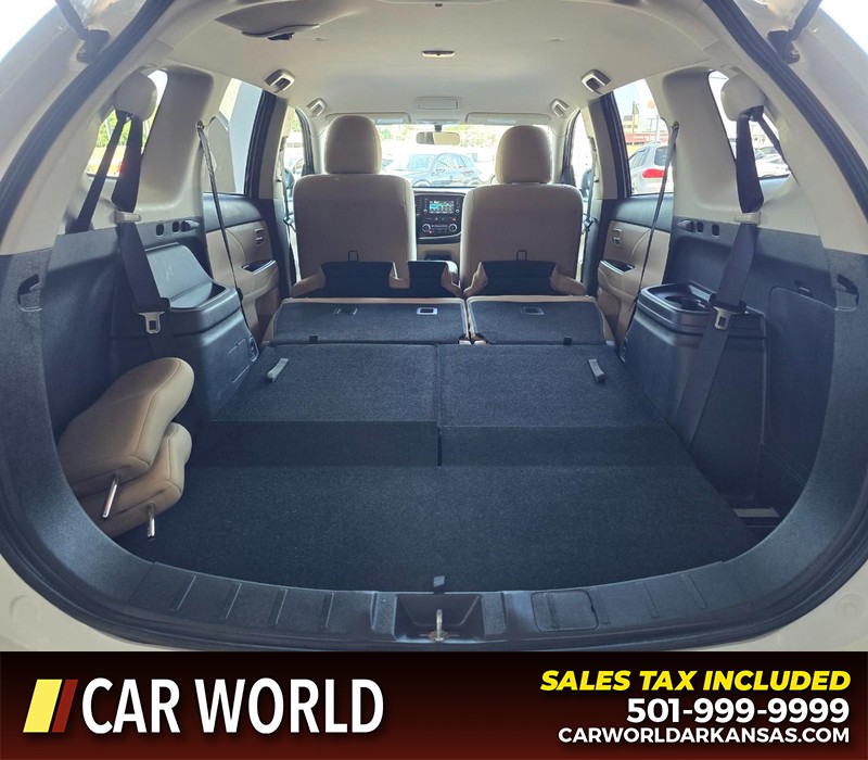 Mitsubishi Outlander Vehicle Full-screen Gallery Image 17
