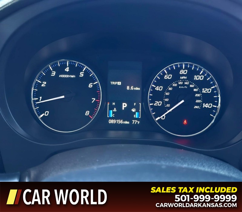 Mitsubishi Outlander Vehicle Full-screen Gallery Image 20