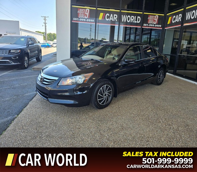 Honda Accord Sedan Vehicle Full-screen Gallery Image 3