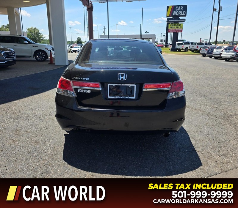 Honda Accord Sedan Vehicle Full-screen Gallery Image 5
