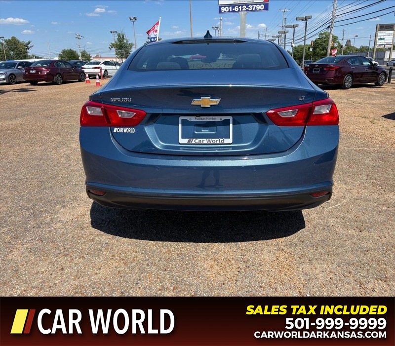 Chevrolet Malibu Vehicle Full-screen Gallery Image 4