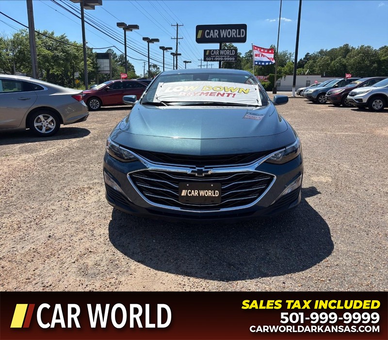 Chevrolet Malibu Vehicle Full-screen Gallery Image 10